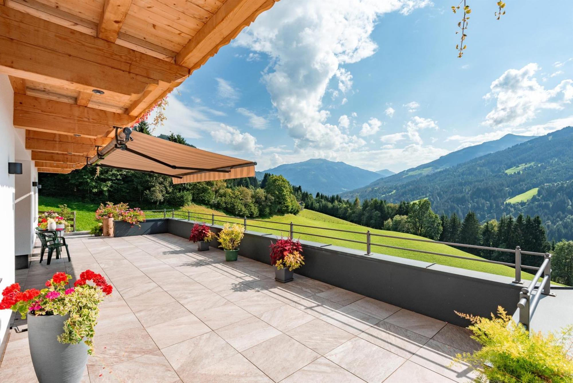 Bergappartement Kink Hopfgarten im Brixental Exterior foto